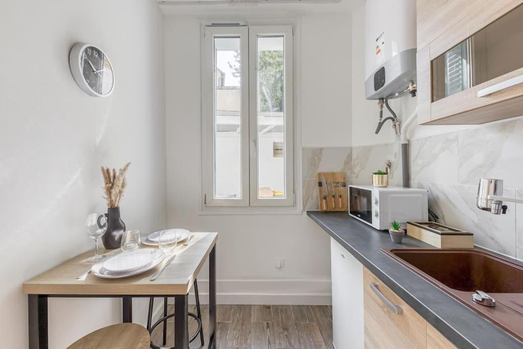 Appartement Moderne, Proche Porte De Versailles Et Gare De Clamart Malakoff Exterior foto